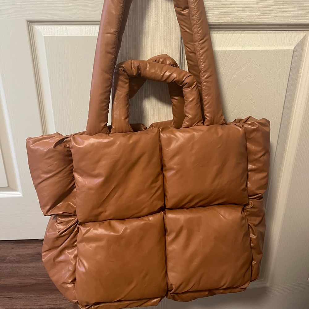 Camel Puffer Bag
